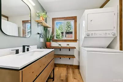 920 Lapham Drive, South Lake Tahoe, CA 96150 - Photo 15