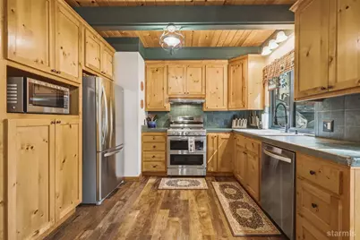2902 Springwood Drive, South Lake Tahoe, CA 96150 - Photo 9