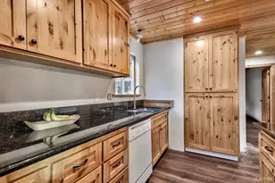 2460 Del Norte St, South Lake Tahoe, CA 96150 - Photo 15
