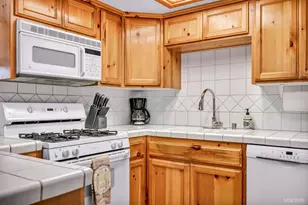 710 Julie Ln, South Lake Tahoe, CA 96150 - Photo 27