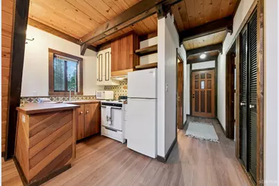 710 Panther Lane, South Lake Tahoe, CA 96150 - Photo 9