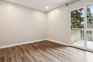 1112 Bellefield Park Ln, Bellevue, WA 98004 - Photo 13