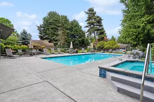 1112 Bellefield Park Ln, Bellevue, WA 98004 - Photo 25