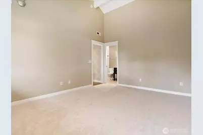 1112 Bellefield Park Ln, Bellevue, WA 98004 - Photo 17