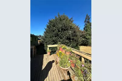 10230 126th Ave SE, Renton, WA 98056 - Photo 7