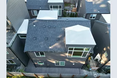 11822 31st Pl NE #B, Seattle, WA 98125 - Photo 1