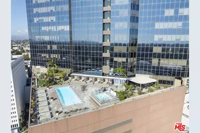 1100 Wilshire Blvd #3208, Los Angeles, CA 90017 - Photo 1