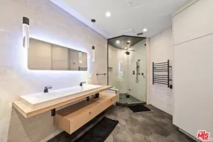 1100 Wilshire Blvd, Los Angeles, CA 90017 - Photo 9