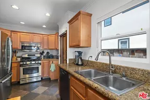 1659 Ellsmere Ave, Los Angeles, CA 90019 - Photo 11