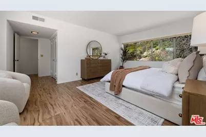 2537 Cordelia Rd, Los Angeles, CA 90049 - Photo 21