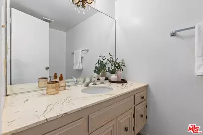 2537 Cordelia Rd, Los Angeles, CA 90049 - Photo 17