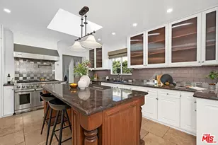 1173 S Point View St, Los Angeles, CA 90035 - Photo 13