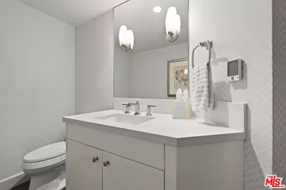 701 Ocean Ave #110, Santa Monica, CA 90402 - Photo 31