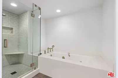 701 Ocean Ave #110, Santa Monica, CA 90402 - Photo 23
