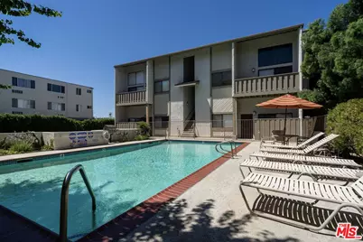 18445 Hatteras St #504, Los Angeles, CA 91356 - Photo 19