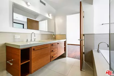 914 14th St #103, Santa Monica, CA 90403 - Photo 21