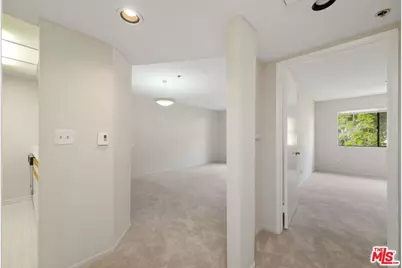 501 Palisades Dr #308, Pacific Palisades, CA 90272 - Photo 13