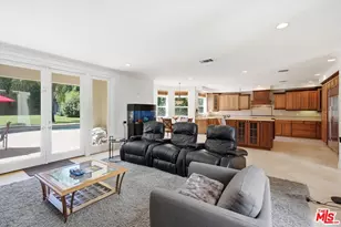 22716 Sylvan St, Woodland Hills, CA 91367 - Photo 17