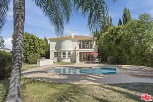 22716 Sylvan St, Woodland Hills, CA 91367 - Photo 43