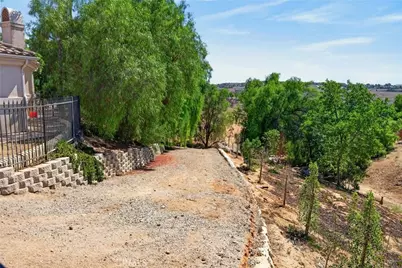2286 Decade Ct, Riverside, CA 92506 - Photo 53