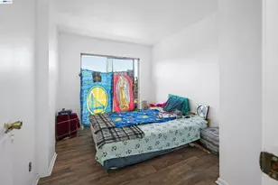 2121 17th Ave, Oakland, CA 94606 - Photo 13