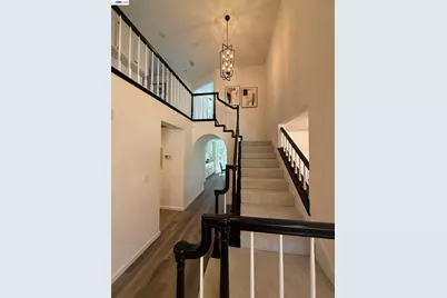 19491 Edwin Markham Dr, Castro Valley, CA 94552 - Photo 5
