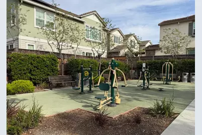196 Carson Falls Ter, Fremont, CA 94539 - Photo 7
