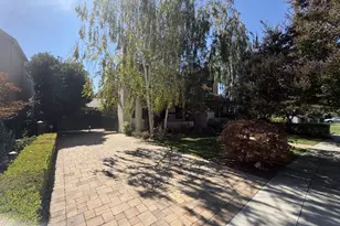 1197 Crescent Dr, San Jose, CA 95125 - Photo 3