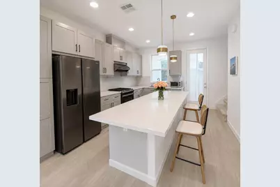 717 Santa Cecilia Ter, Sunnyvale, CA 94085 - Photo 3