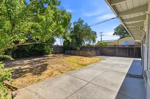 1424 Hemlock Ave, San Mateo, CA 94401 - Photo 17