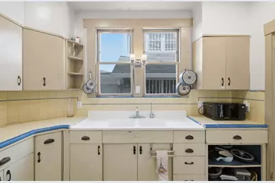 230 S 10th St, San Jose, CA 95112 - Photo 17