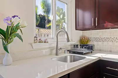 2125 Lincoln St, East Palo Alto, CA 94303 - Photo 5