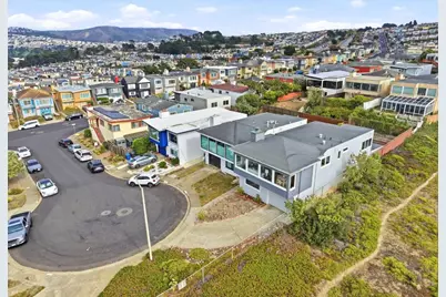 60 Roslyn Ct, Daly City, CA 94015 - Photo 45