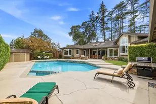 18113 Saratoga-Los Gatos Rd, Monte Sereno, CA 95030 - Photo 31