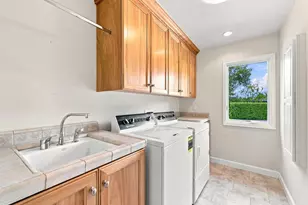 18113 Saratoga-Los Gatos Rd, Monte Sereno, CA 95030 - Photo 25