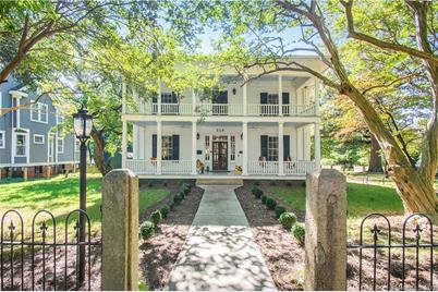 229 W Bank Street - Photo 1