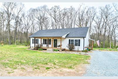 421 E Highway 218 Highway - Photo 1