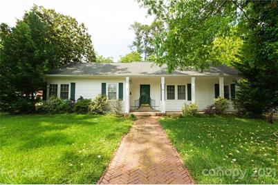 414 W Gold Street - Photo 1