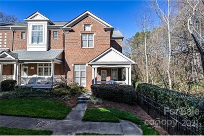 4836 S Hill View Drive, Charlotte, NC 28210 - Photo 1