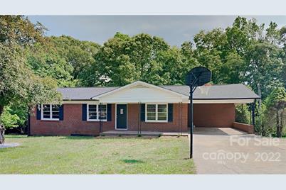 134 Pratt Lane, Statesville, NC 28625 - Photo 1