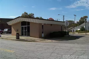 800 Dearborn St, Great Falls, SC 29055 - Photo 1