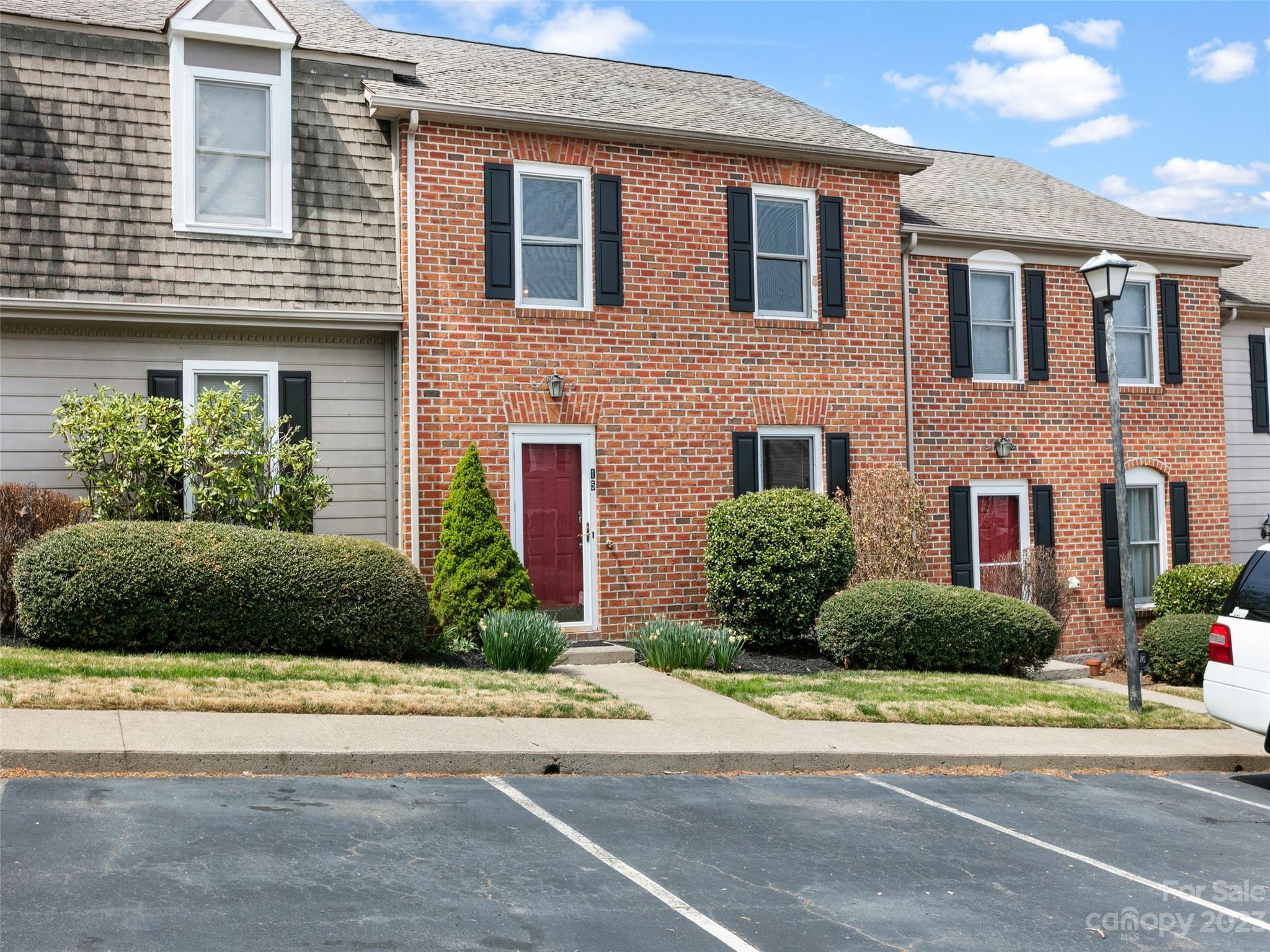 15 Sleepy Hollow Ln, Swannanoa, NC 28778 MLS 4018125 Coldwell Banker