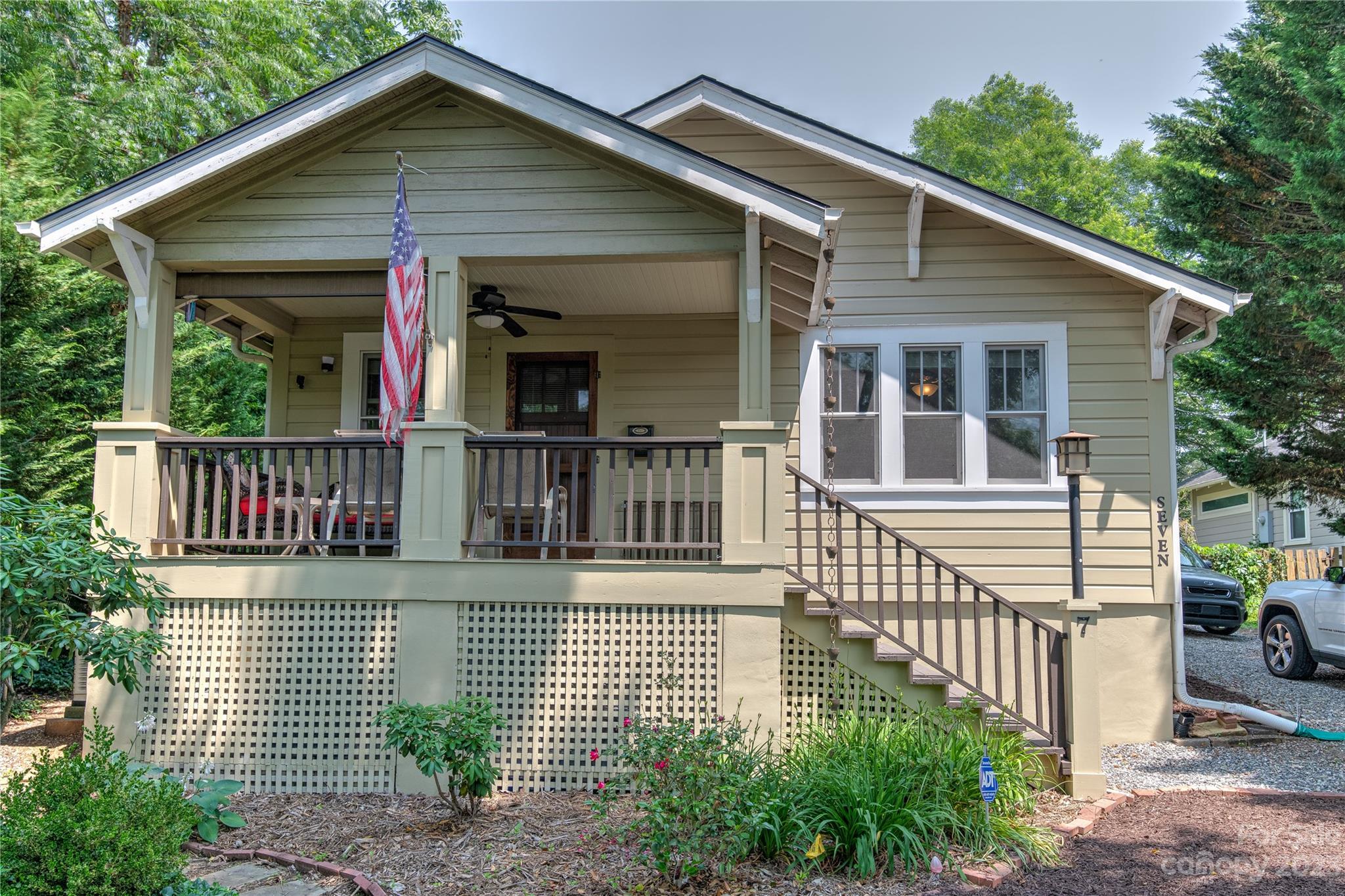 7 Grace Ave, Asheville, NC 28804 - MLS 4032565 - Coldwell Banker