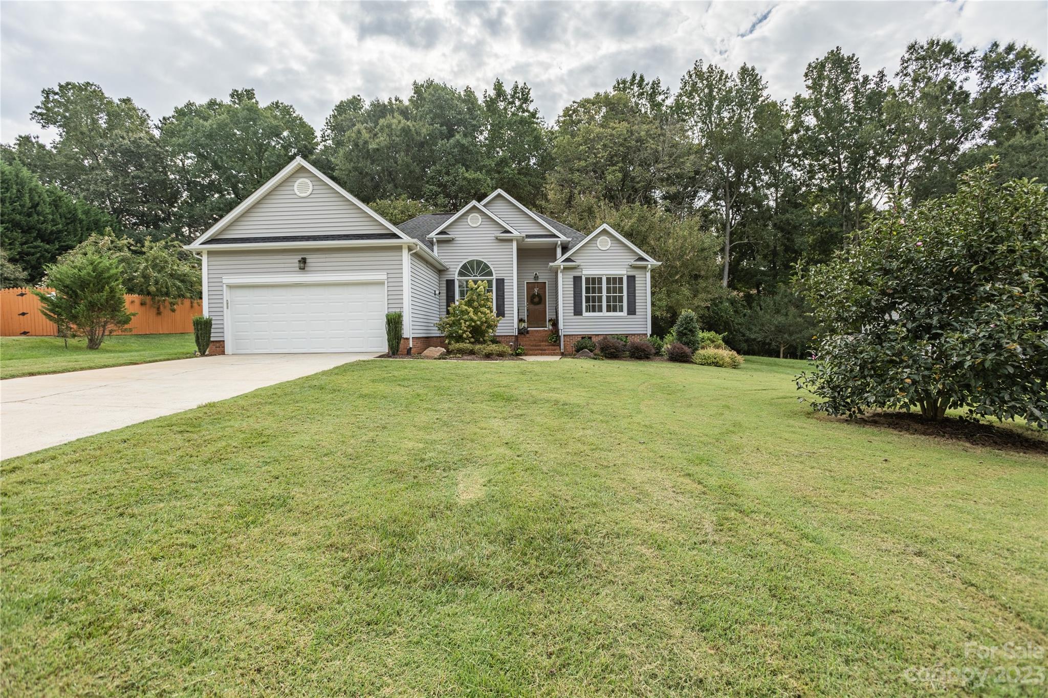 559 Cameron Pointe Ln, Belmont, NC 28012 - MLS 4070765 - Coldwell Banker