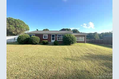 1111 Shelby Road, Kings Mountain, NC 28086 - Photo 1