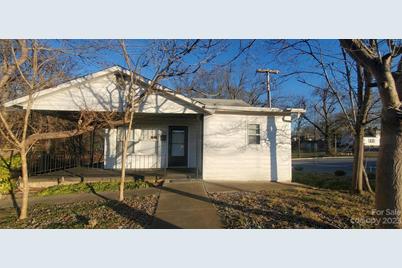 218 N Gaston Street, Dallas, NC 28034 - Photo 1