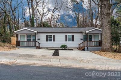 2215 Kennesaw Drive - Photo 1