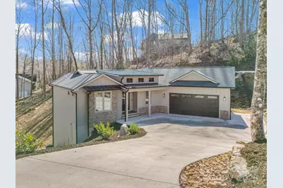 113 Foxwood Drive, Hendersonville, NC 28791 - Photo 1