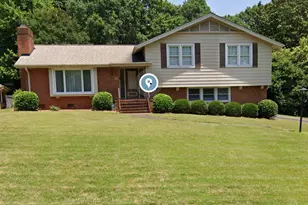 1410 Paddock Cir, Charlotte, NC 28209 - Photo 1