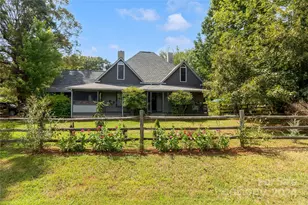 710 W Melvin Hill Rd, Columbus, NC 28722 - Photo 1